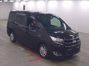 2017 TOYOTA NOAH