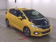 2017 HONDA FIT HYBRID