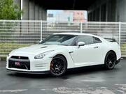 2015 NISSAN GT-R