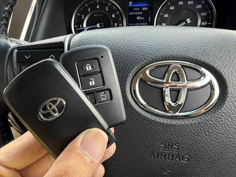 2018 TOYOTA ALPHARD for sale - more photos