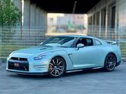 2011 NISSAN GT-R