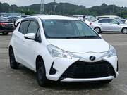 2018 TOYOTA VITZ F