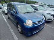 2009 TOYOTA SIENTA X