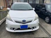 2013 TOYOTA PRIUS ALPHA G