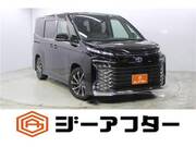 2022 TOYOTA VOXY
