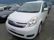 2015 TOYOTA ISIS L