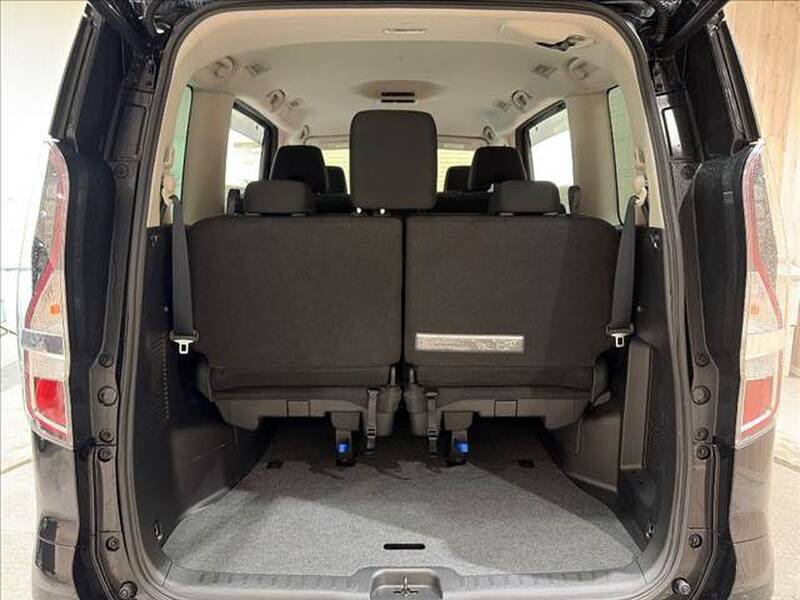 2021 NISSAN SERENA for sale - photo 11