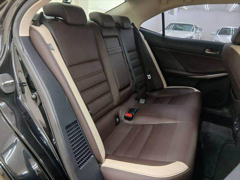 2017 LEXUS IS for sale - photo 9