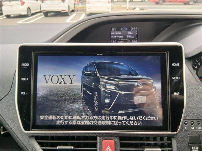 2018 TOYOTA VOXY for sale - photo 5