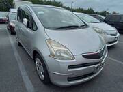2005 TOYOTA RACTIS