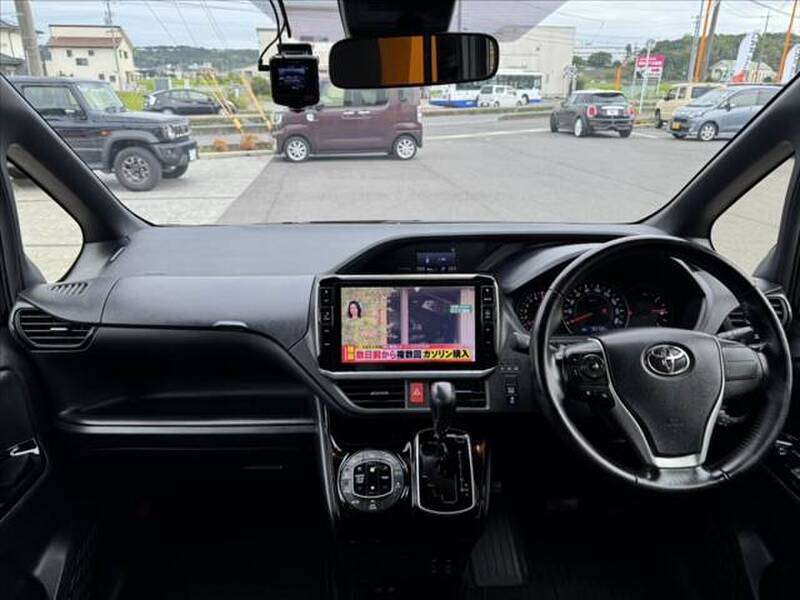 2019 TOYOTA NOAH for sale - photo 3