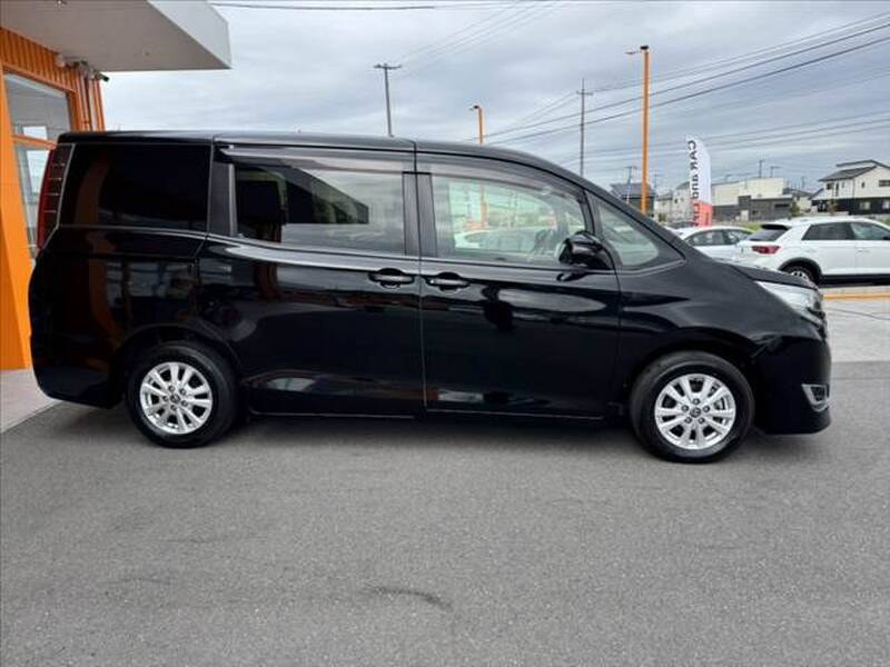 2019 TOYOTA NOAH for sale - photo 11