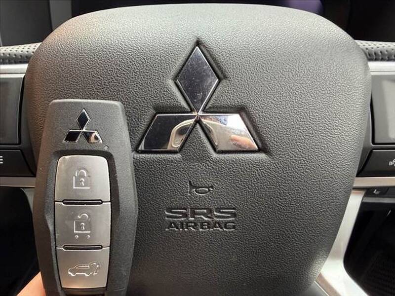 2022 MITSUBISHI OUTLANDER PHV for sale - photo 4
