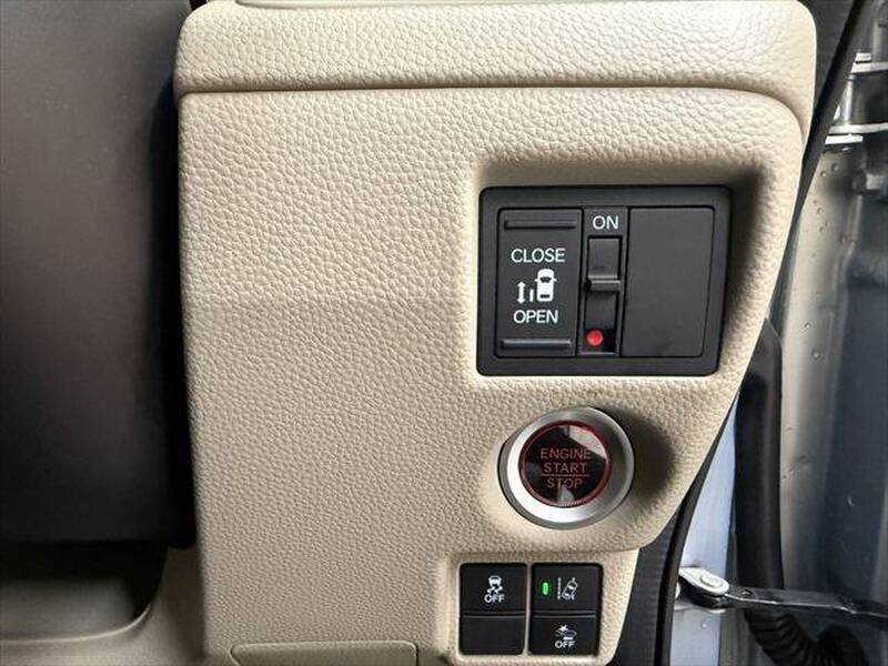 2019 HONDA N-BOX for sale - photo 9