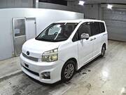 2012 TOYOTA VOXY