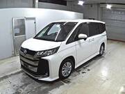 2023 TOYOTA NOAH