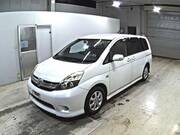2013 TOYOTA ISIS PLATANA