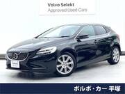 2019 VOLVO V40