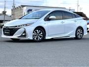 2020 TOYOTA PRIUS PHV