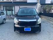 2010 TOYOTA NOAH