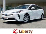 2019 TOYOTA PRIUS S