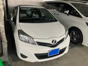2013 TOYOTA VITZ F