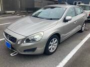 2013 VOLVO S60