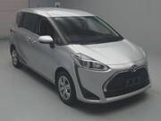 2021 TOYOTA SIENTA X