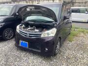 2011 NISSAN ROOX