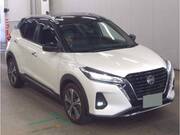 2023 NISSAN KICKS