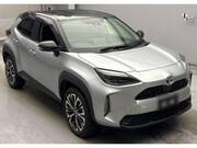 2022 TOYOTA YARIS CROSS HYBRID Z