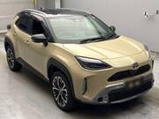 2024 TOYOTA YARIS CROSS