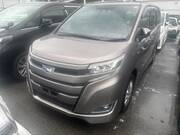 2017 TOYOTA NOAH