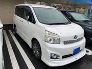2011 TOYOTA VOXY