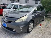 2013 TOYOTA PRIUS ALPHA S