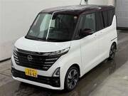 2025 NISSAN ROOX