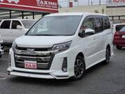 2017 TOYOTA NOAH