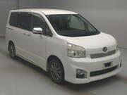 2012 TOYOTA VOXY
