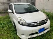 2013 TOYOTA ISIS