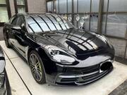 2018 PORSCHE PANAMERA