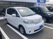 2010 TOYOTA PORTE
