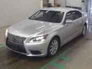 2013 LEXUS LS