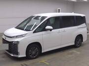 2025 TOYOTA VOXY