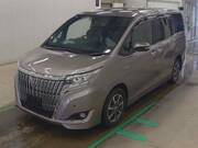 2017 TOYOTA ESQUIRE