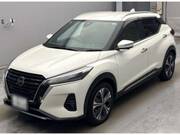 2021 NISSAN KICKS