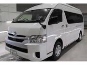 2025 TOYOTA HIACE COMMUTER