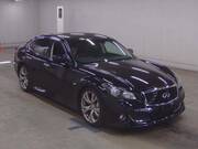 2011 NISSAN FUGA