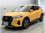 2022 NISSAN KICKS