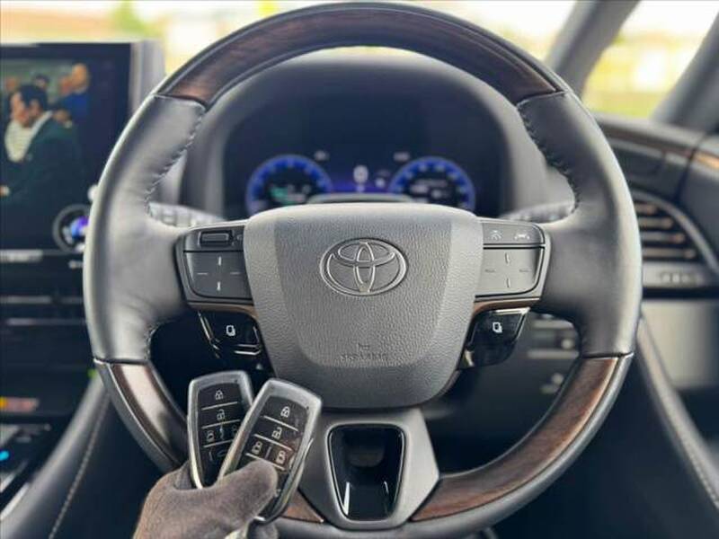 2025 TOYOTA ALPHARD for sale - photo 6