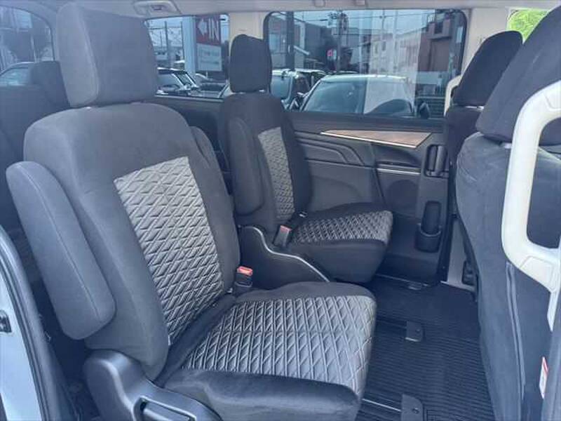 2023 MITSUBISHI DELICA D5 for sale - more photos